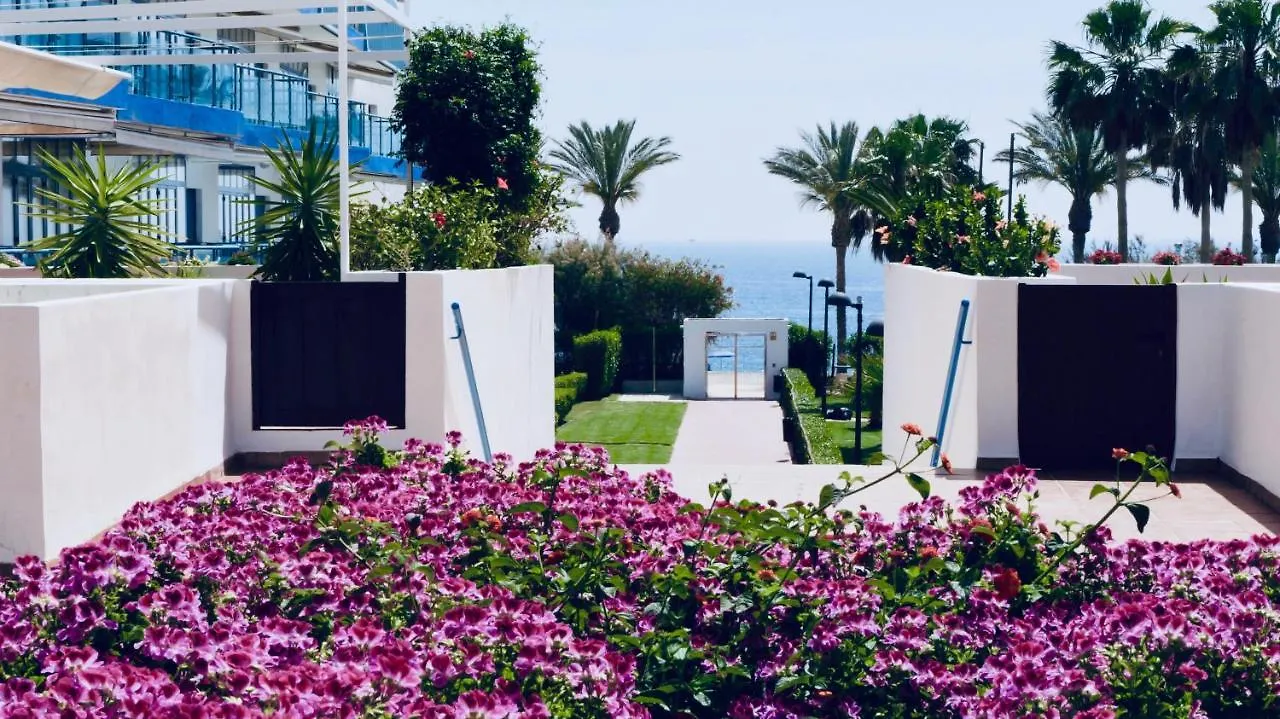 公寓 Atico Lujo Primera Linea, Terraza, Piscina, Parking 费罗堡 西班牙